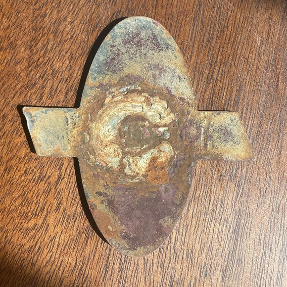 Chevrolet Vintage Enamel Radiator Badge - Picture 2 of 3